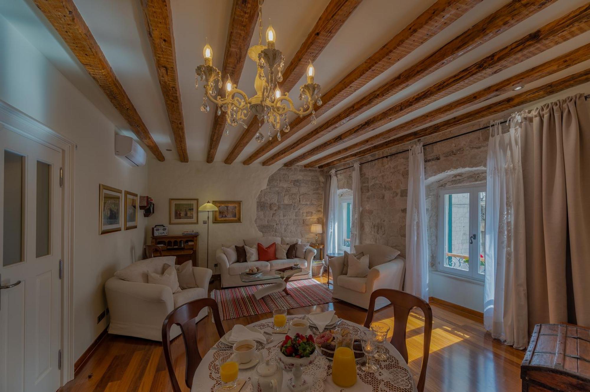 Stone Pearl Heritage Luxury Suite Spalato Esterno foto